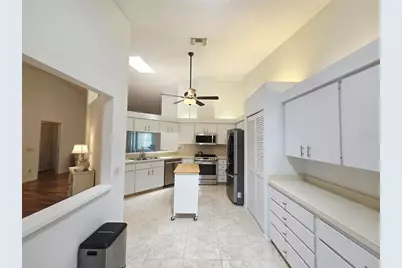 5808 Garden Lakes Drive, Bradenton, FL 34203 - Photo 4