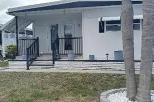 313 Danube Cir, Bradenton, FL 34207 - Photo 1
