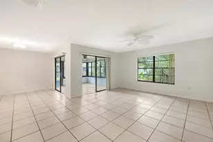 5010 Barrington Cir, Sarasota, FL 34234 - Photo 8