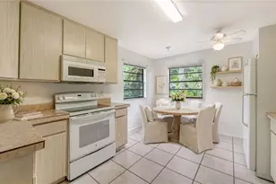 5010 Barrington Cir, Sarasota, FL 34234 - Photo 18
