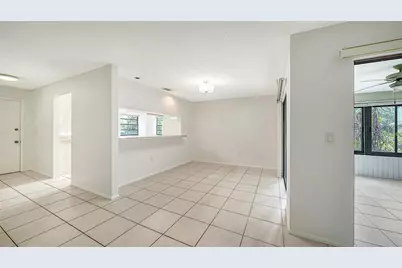 5010 Barrington Circle #2001, Sarasota, FL 34234 - Photo 10