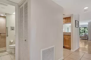835 S Osprey Ave, Sarasota, FL 34236 - Photo 2