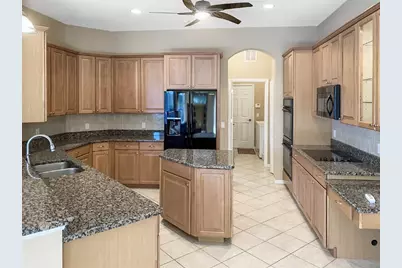 14024 Nighthawk Terrace, Lakewood Ranch, FL 34202 - Photo 4