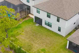 19524 Fishhawk Trl, Venice, FL 34293 - Photo 6