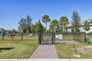 8113 Sternway Rd, Sarasota, FL 34240 - Photo 68