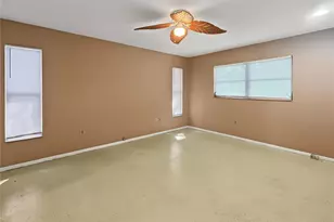 4417 Parnell Dr, Sarasota, FL 34232 - Photo 6