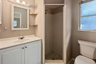 4417 Parnell Dr, Sarasota, FL 34232 - Photo 8