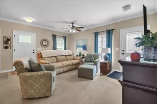 2228 28th Ave E, Palmetto, FL 34221 - Photo 4