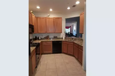 3661 Parkridge Circle #9-104, Sarasota, FL 34243 - Photo 2