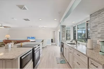 5585 Contento Drive, Sarasota, FL 34242 - Photo 6