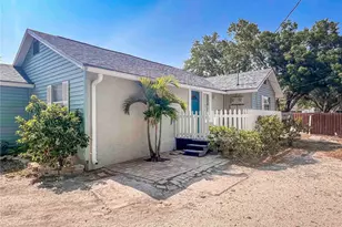 2137 Roselawn St, Sarasota, FL 34231 - Photo 2