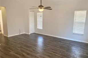 5440 Kensington St, Sarasota, FL 34232 - Photo 2