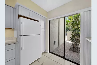5260 Gulf Of Mexico Drive #413, Longboat Key, FL 34228 - Photo 8