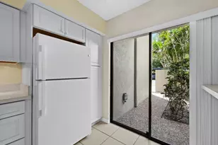 5260 Gulf of Mexico Dr, Longboat Key, FL 34228 - Photo 8