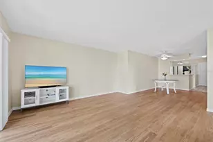 5260 Gulf of Mexico Dr, Longboat Key, FL 34228 - Photo 12
