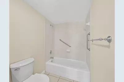 5260 Gulf Of Mexico Drive #413, Longboat Key, FL 34228 - Photo 20
