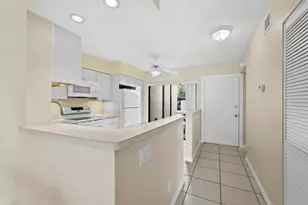 5260 Gulf of Mexico Dr, Longboat Key, FL 34228 - Photo 6