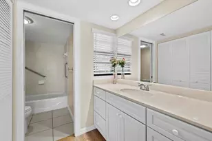 5260 Gulf of Mexico Dr, Longboat Key, FL 34228 - Photo 16