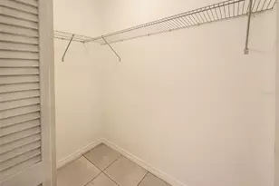 2604 Woodgate Ln, Sarasota, FL 34231 - Photo 18