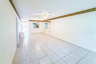 2604 Woodgate Ln, Sarasota, FL 34231 - Photo 6
