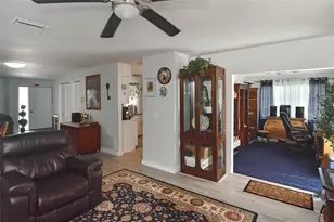 1527 Stewart Dr, Sarasota, FL 34232 - Photo 32
