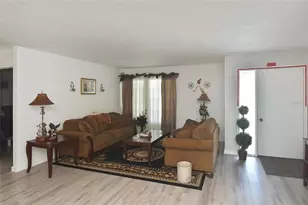 1527 Stewart Dr, Sarasota, FL 34232 - Photo 14