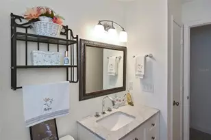 1527 Stewart Dr, Sarasota, FL 34232 - Photo 6