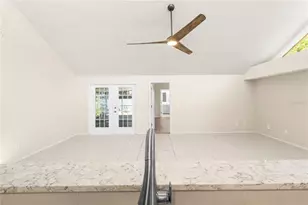 8232 Country Oaks Ct, Sarasota, FL 34243 - Photo 32
