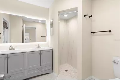 8232 Country Oaks Court, Sarasota, FL 34243 - Photo 36