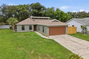 8232 Country Oaks Ct, Sarasota, FL 34243 - Photo 6