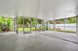 8232 Country Oaks Ct, Sarasota, FL 34243 - Photo 46