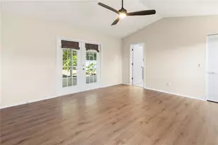 8232 Country Oaks Ct, Sarasota, FL 34243 - Photo 34