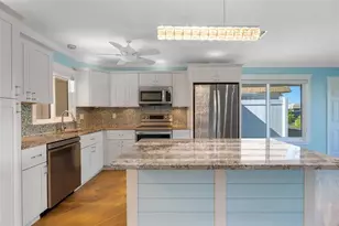 2305 Riverbluff Pkwy, Sarasota, FL 34231 - Photo 8