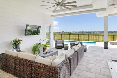 1905 4th Street E, Palmetto, FL 34221 - Photo 4