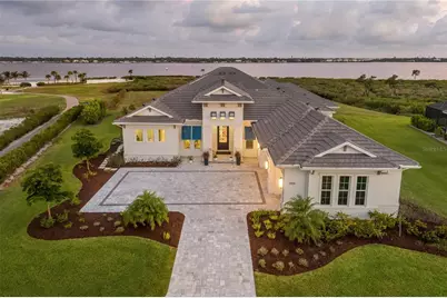 1905 4th Street E, Palmetto, FL 34221 - Photo 1