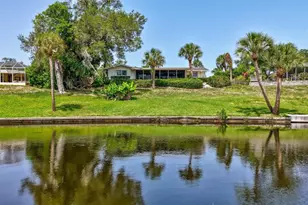 3807 Jaffa Dr, Sarasota, FL 34239 - Photo 4