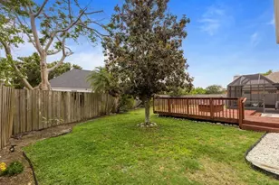 3910 77th Pl E, Sarasota, FL 34243 - Photo 44