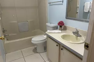 1550 Hillcrest Dr, The Villages, FL 32159 - Photo 10