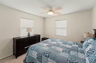 3625 61st St N, Saint Petersburg, FL 33710 - Photo 8