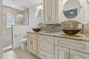 16205 Sawgrass Cir, Tampa, FL 33624 - Photo 38