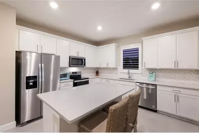6072 Baywood Court, Lakewood Ranch, FL 34211 - Photo 10