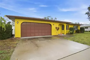 5203 18th Ave W, Bradenton, FL 34209 - Photo 2