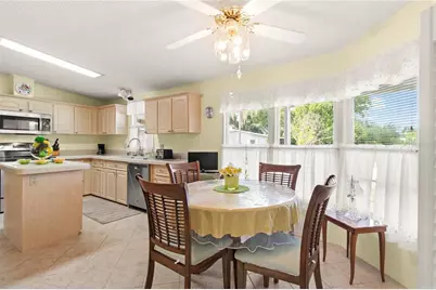 180 Nightingale Circle, Ellenton, FL 34222 - Photo 10