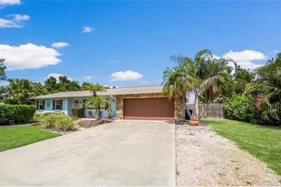 1004 68th Street NW, Bradenton, FL 34209 - Photo 2