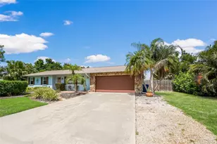 1004 68th St NW, Bradenton, FL 34209 - Photo 2