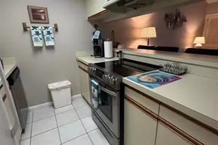 4859 Winslow Beacon, Sarasota, FL 34235 - Photo 6
