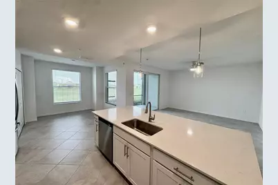 18923 Scallop Loop #104, Lakewood Ranch, FL 34211 - Photo 4