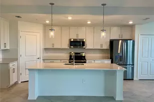 18923 Scallop Loop, Lakewood Ranch, FL 34211 - Photo 2