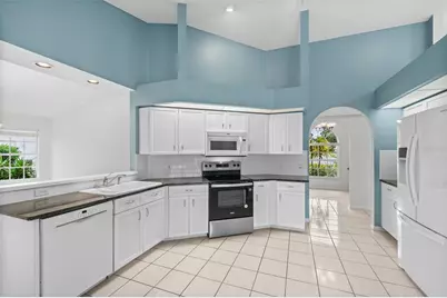 555 Park Estates Square, Venice, FL 34293 - Photo 8