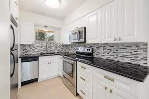 2155 Wood St, Sarasota, FL 34237 - Photo 4